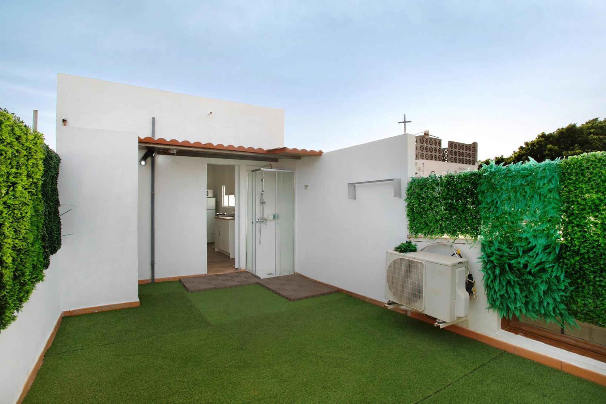 Casa Plaza San Nicolas De Bari Sardina Exterior foto